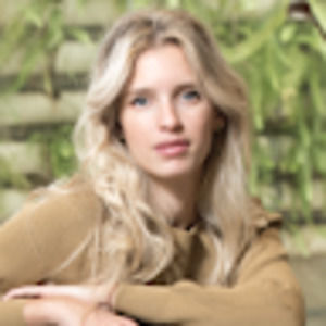 Meet your Posher, Desiree